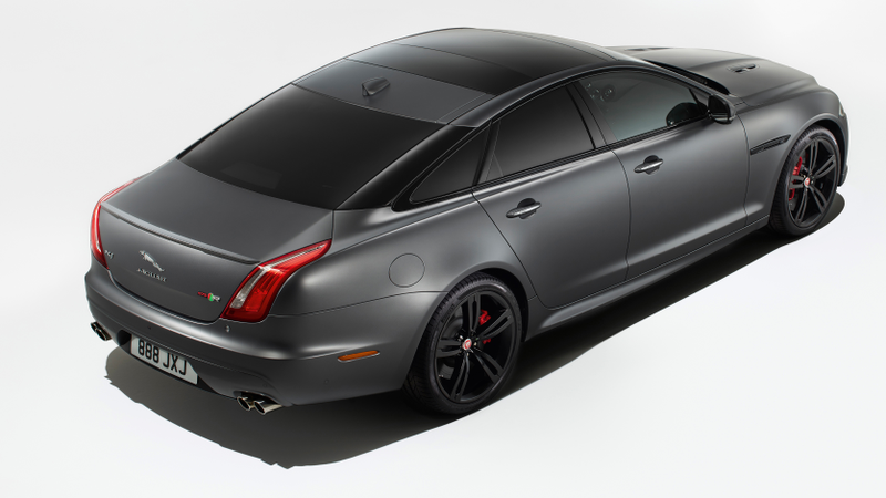 Illustration for article titled Jaguar's New XJR575 Can Hit 186 MPH In Just 44 Seconds